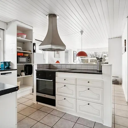 Сasa de vacaciones Karmen - 800m To The Inlet By Interhome *