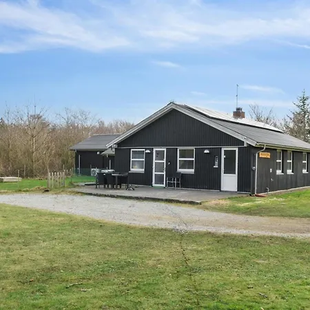 Karmen - 800m To The Inlet By Interhome