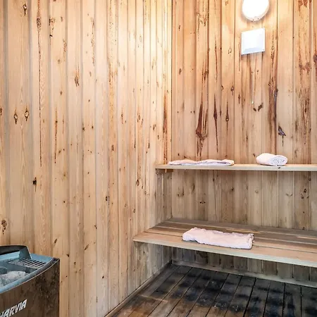 Karmen - 250m To The Fjord By Interhome